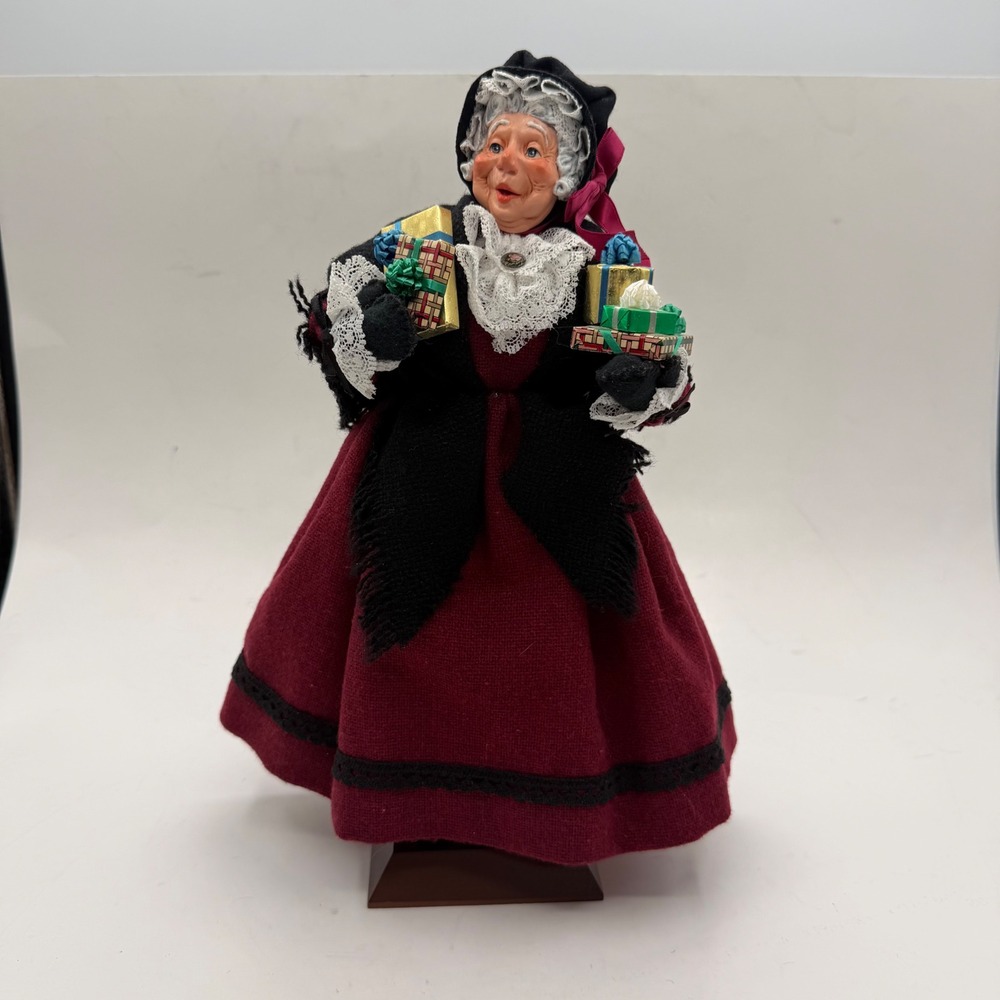 Simpich Grandmama Character Doll 1993 Handmade Christmas Carolers Colorado Art